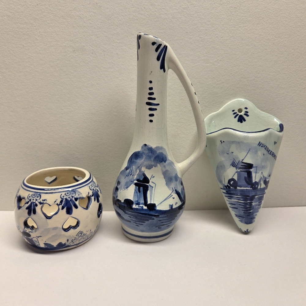70s Dutch Delft Ceramic 3 Piece Set Vase Tealight & Wall Pocket Vase Blue White